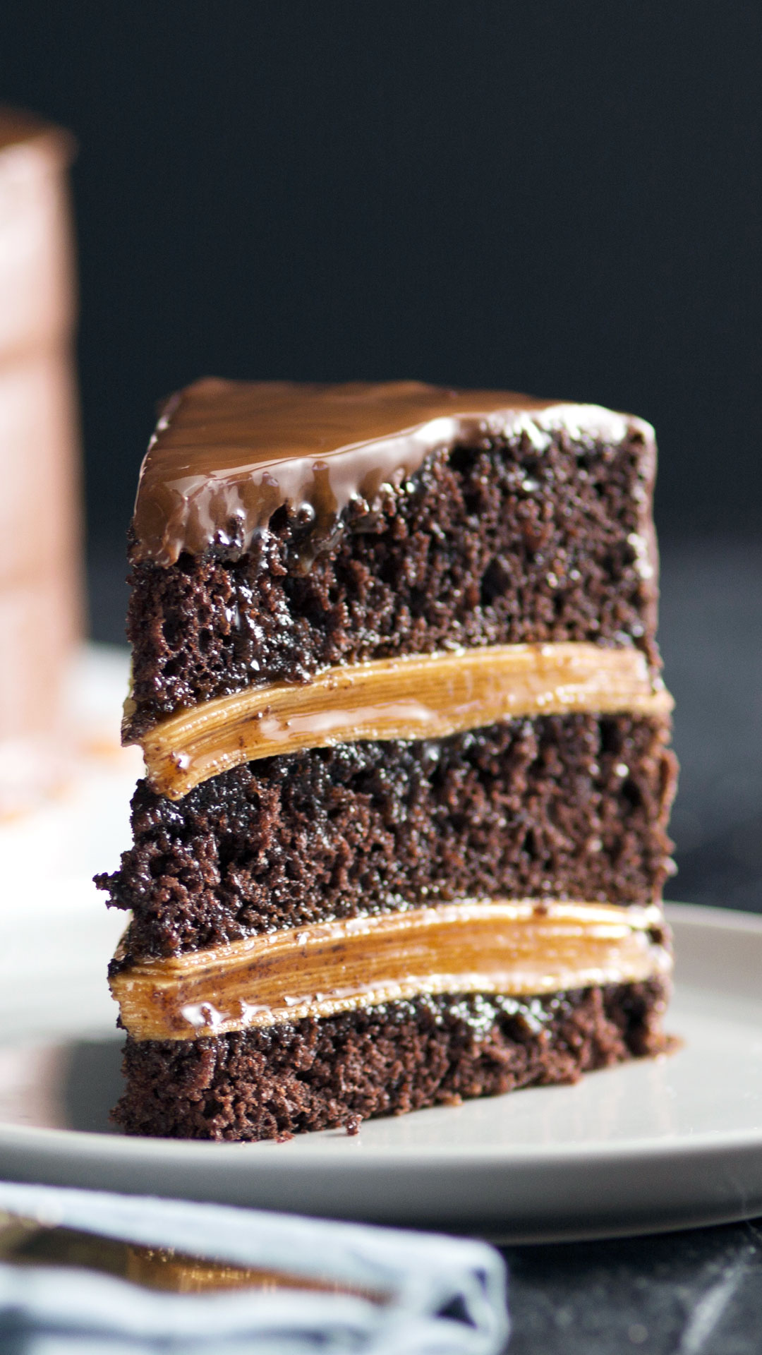 Bolo de Crepe de Chocolate com Caramelo