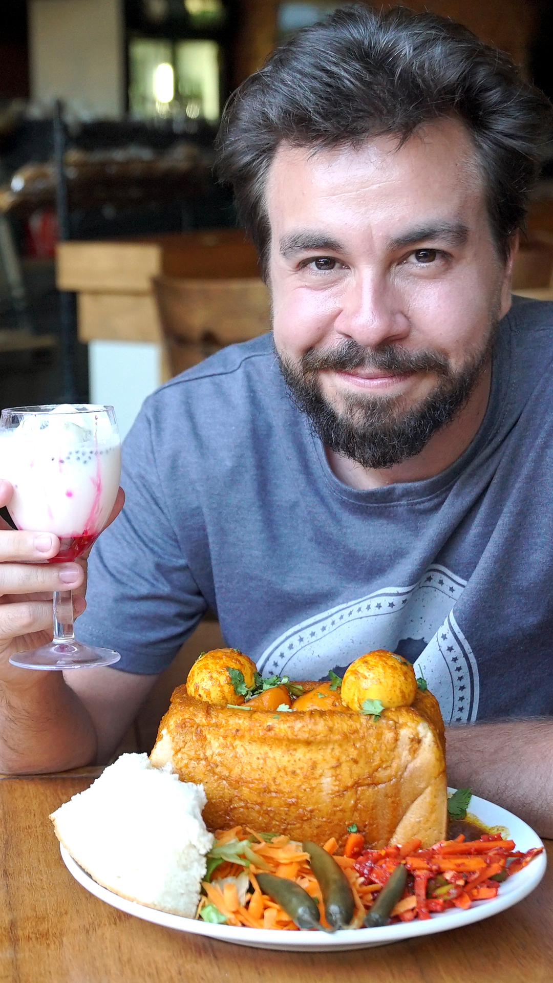 Casa do Gandhi e Bunny Chow, o Marmitão no Pão