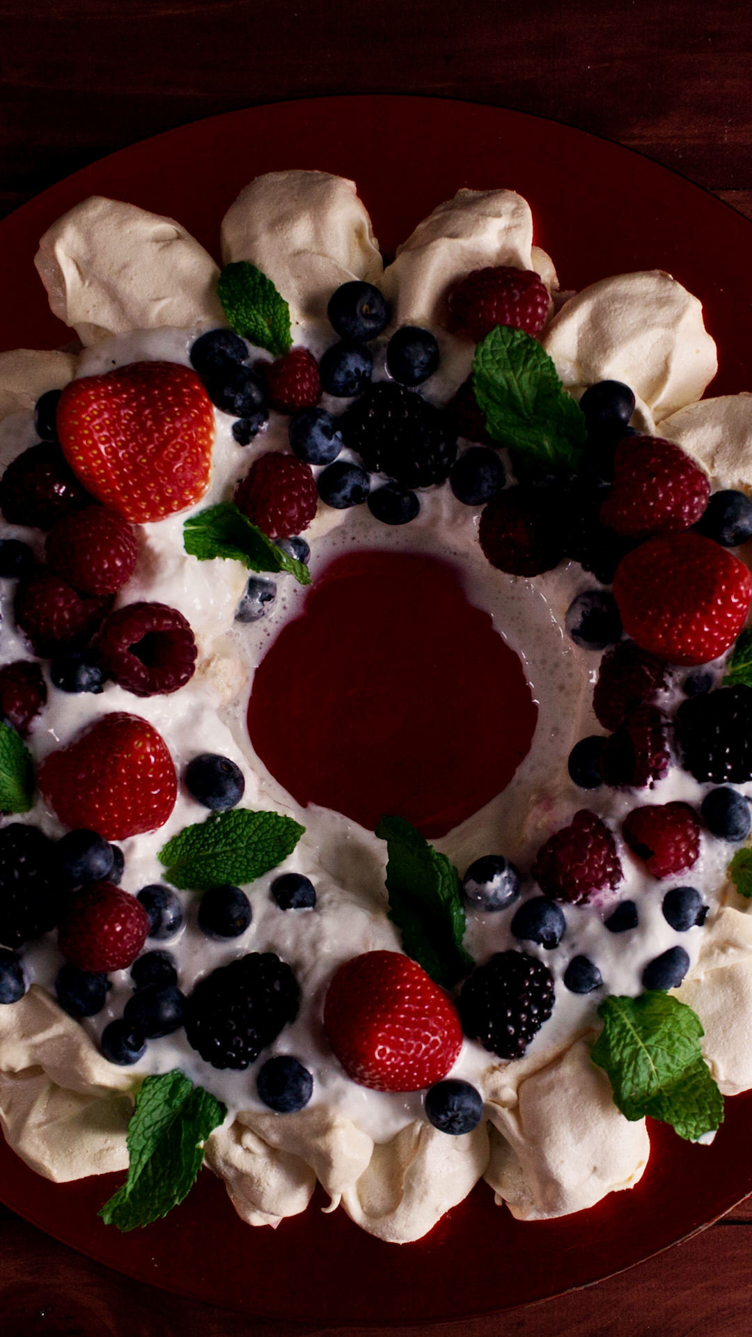 Pavlova de Frutas Vermelhas