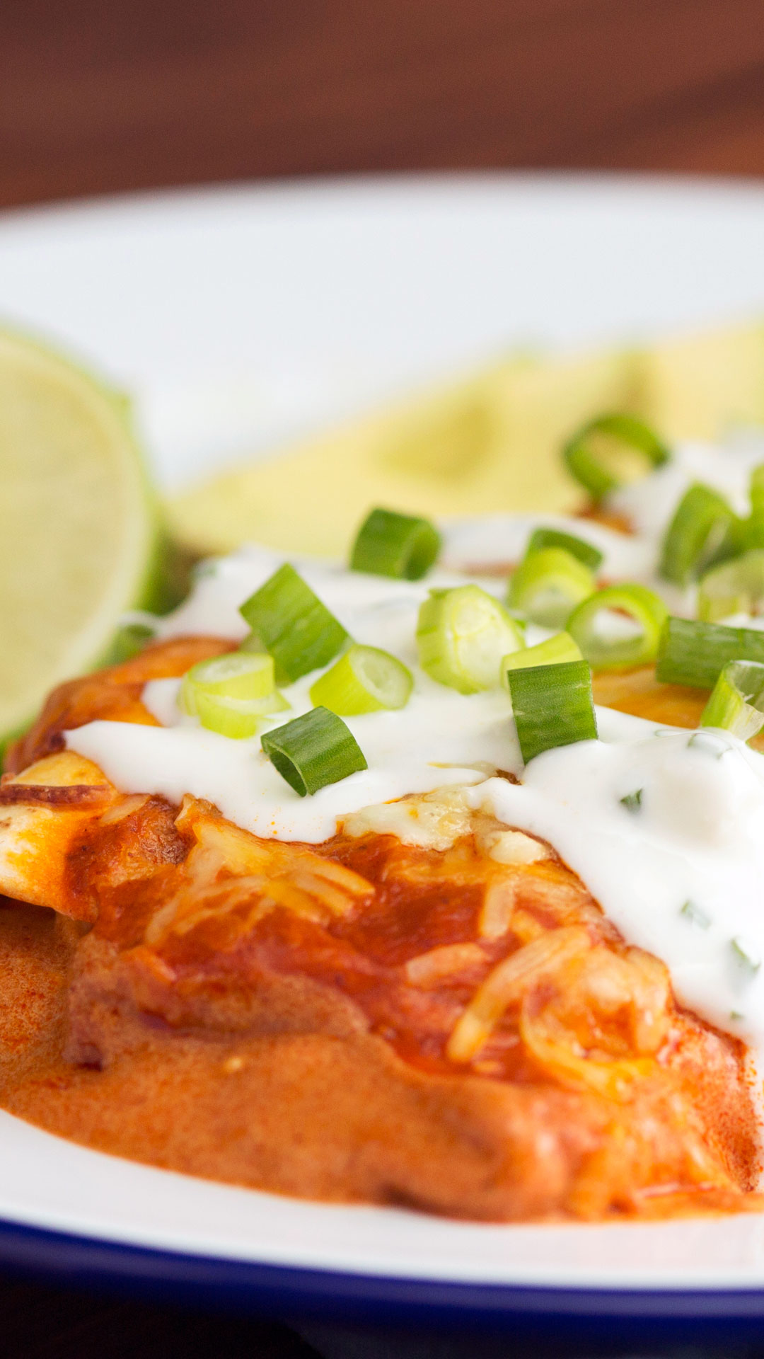 Enchilada de Frango com Buffalo Sauce