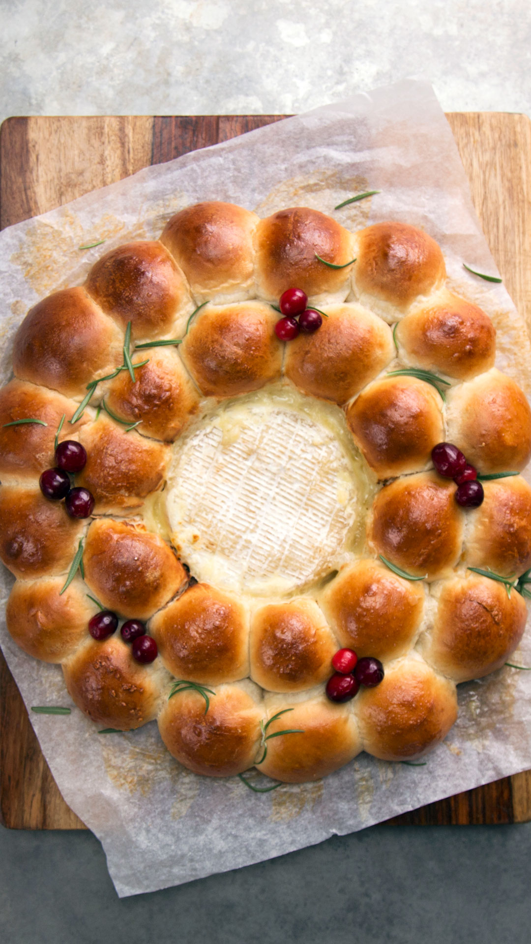Pãezinhos Recheados Com Queijo Brie