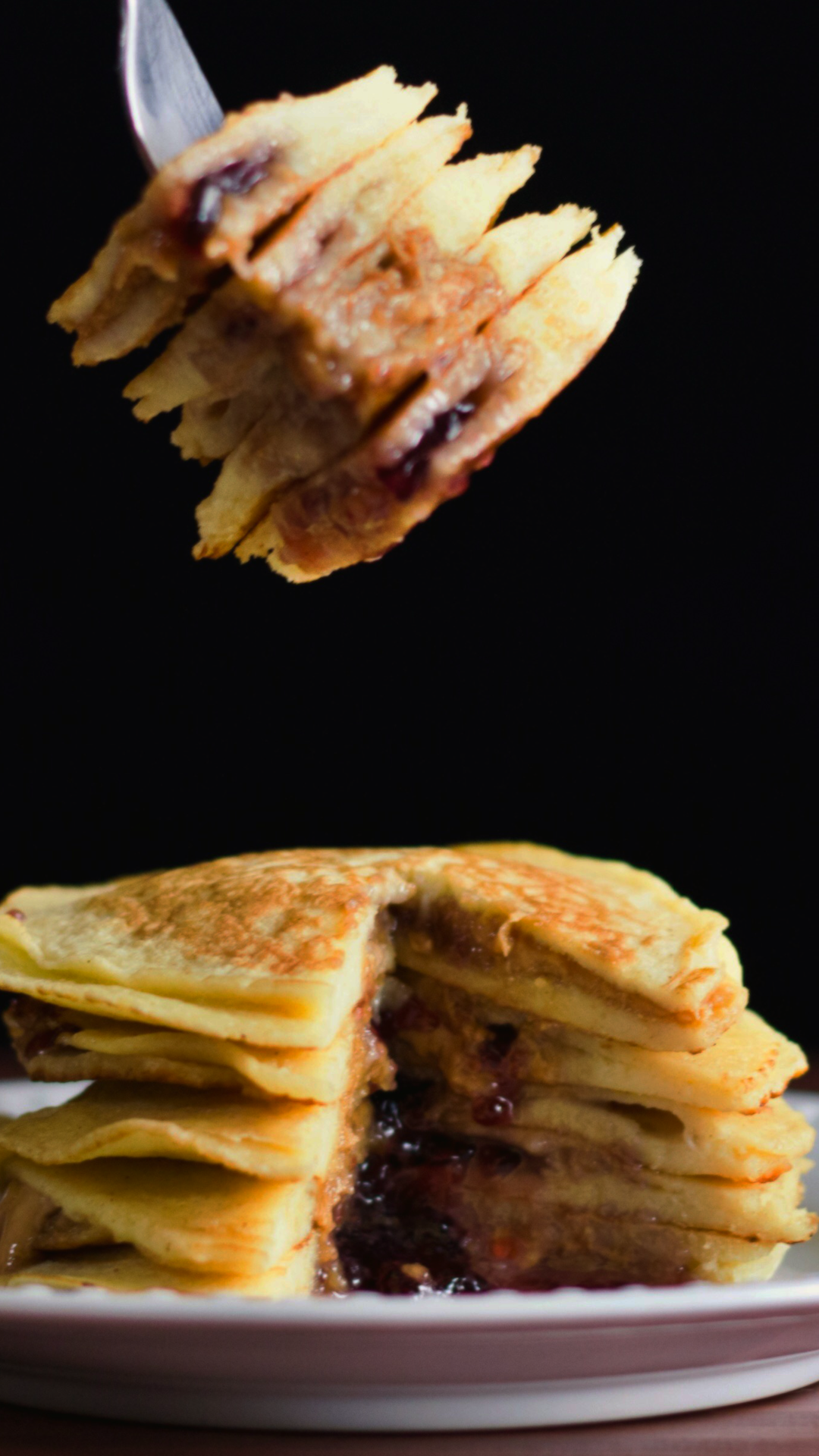 Panquecas com Pasta de Amendoim e Geleia