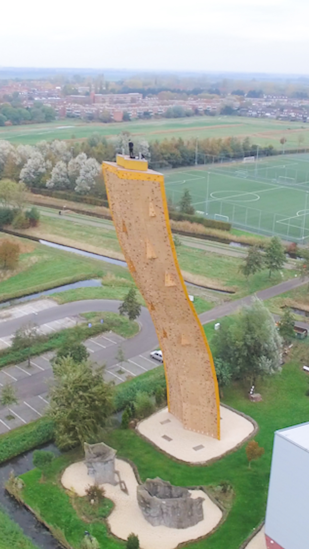 Parede de Escaladas Gigante na Holanda