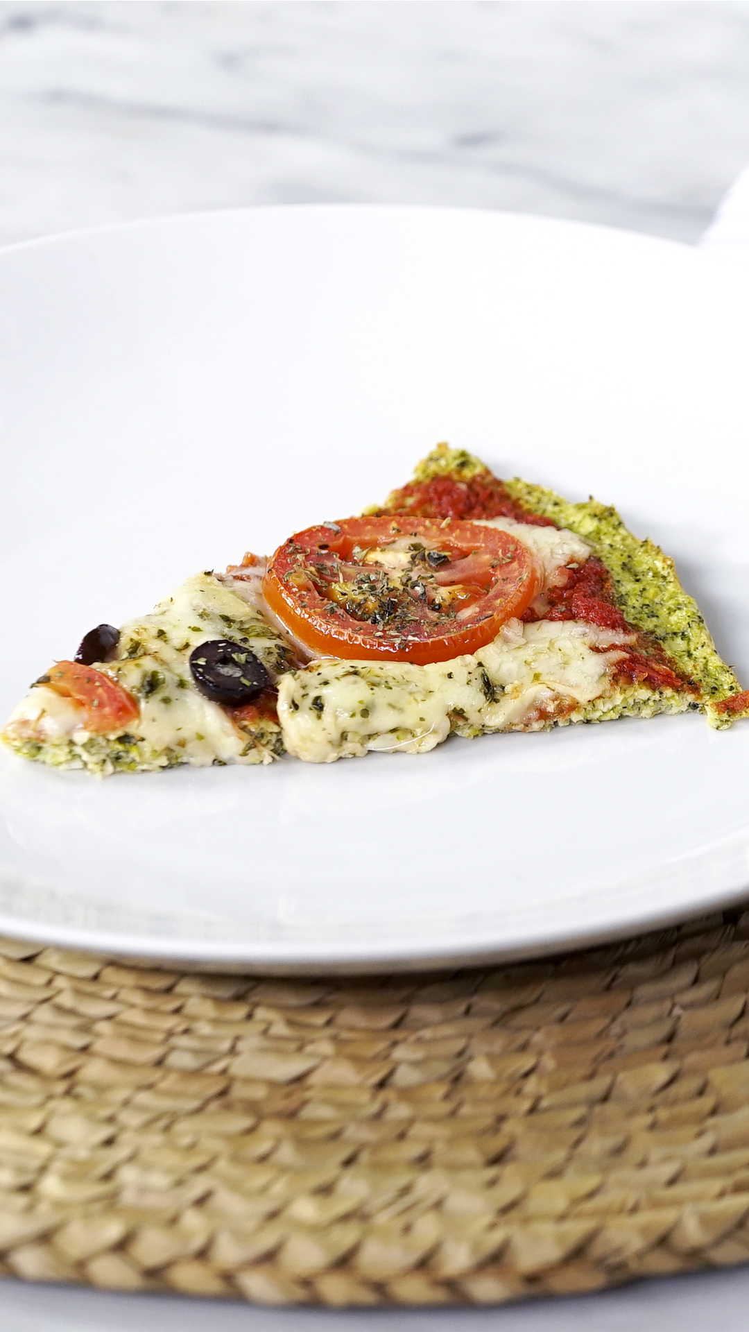 Pizza com Massa de Brócolis