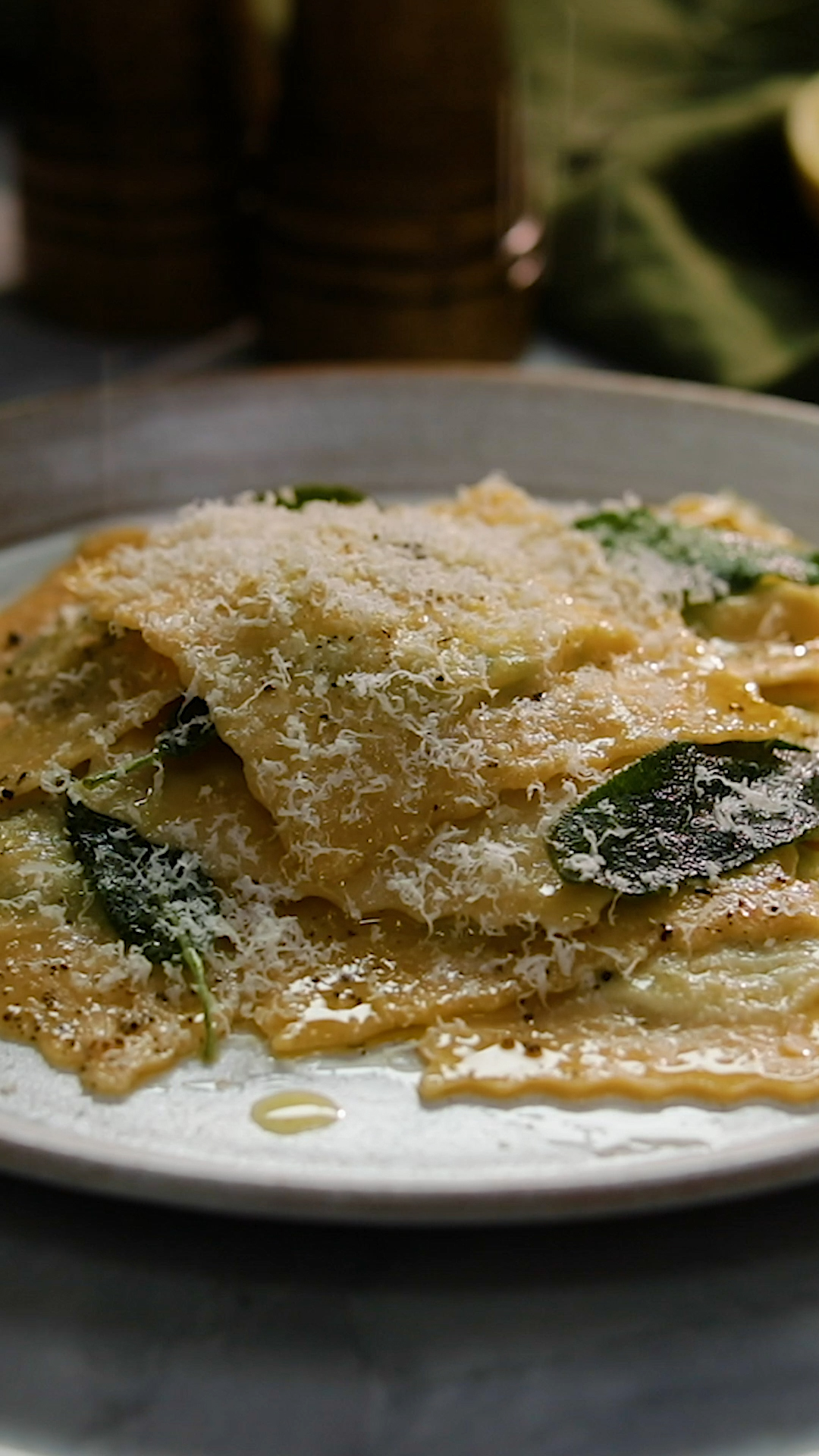 Ravioli Caseiro de Ricota e Espinafre
