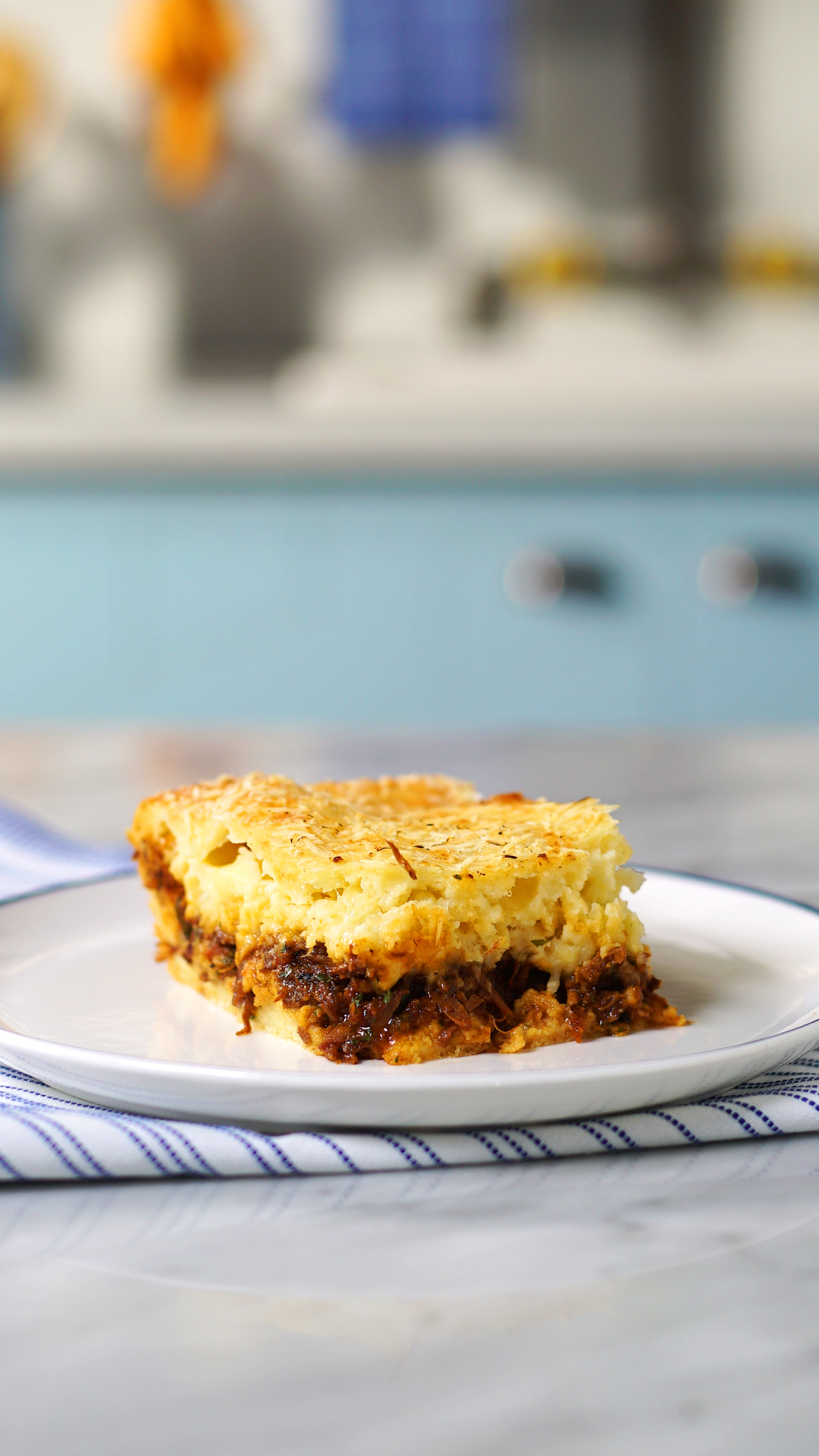 Torta de Liquidificador com Carne de Panela